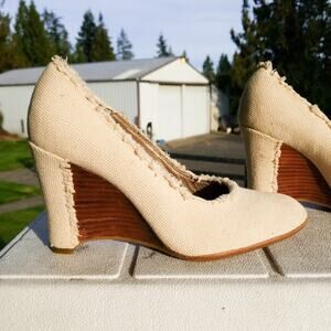 Donald J Pliner Hillary Ecru Wedge Sport-i-que 8